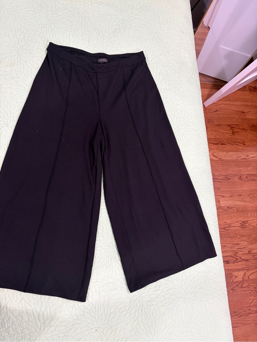 Cropped Black Wide Leg  Women's Pants